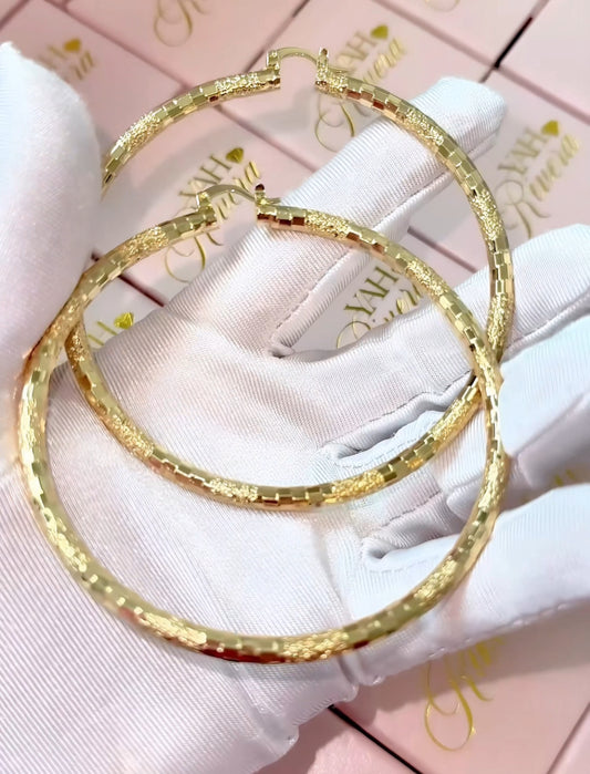 Glitzy Hoops (70MM)