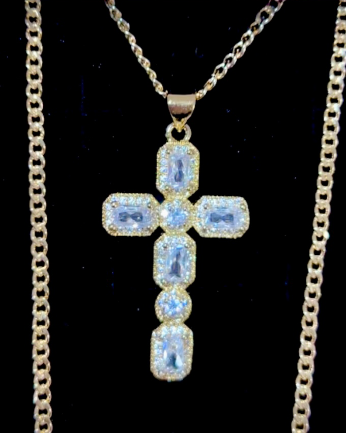 Valentina Cross