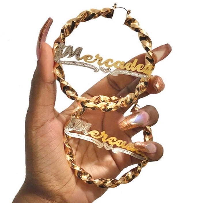 TWIST NAME EARRINGS